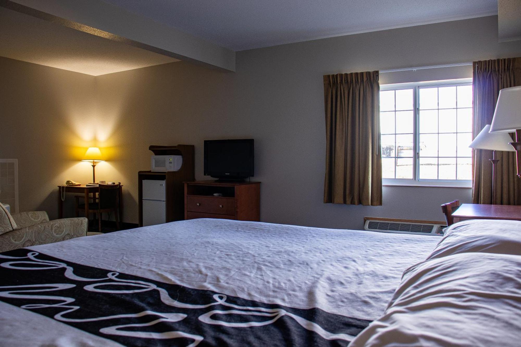 Belva Deer Inn Sigourney Buitenkant foto